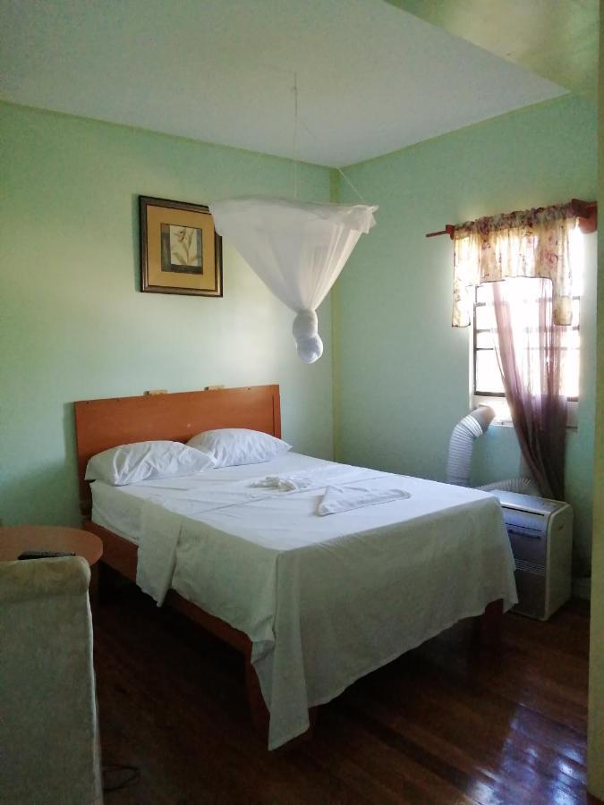 Ms. Holder'S Comfort Villa Georgetown Eksteriør bilde